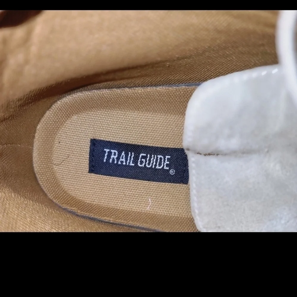 Trail Guide Chukka Gum sole boots size 13